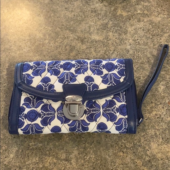 Vera Bradley Handbags - NWT Cobalt Tile Blue Vera Bradley Wristlet